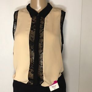 Cream office top sleeve less Medium